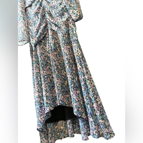 ASTR the Label 🆕 Dress Midi Ruched Front Asymmetric Floral Print Size Medium - Picture 6 of 8